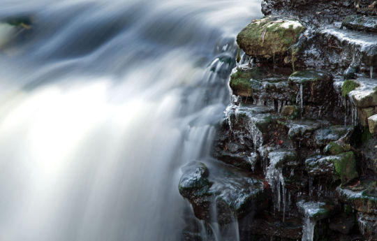 Ice on the rocks of Upper Minneopa Falls | Minneopa State Park