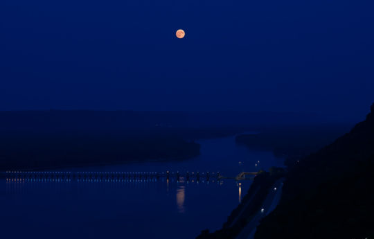 Full moon after sunset from the top of the bluff | John A. Latsch State Park