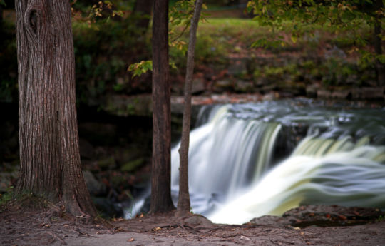 Upper Minneopa Falls and the sandy ledge - Minneopa State Park